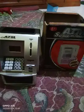 Maenan anak ATM atman