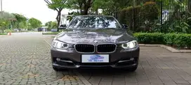 BMW 320 SPORT 2015