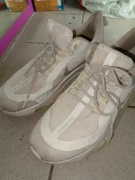 Sepatu N1ke run 720 white