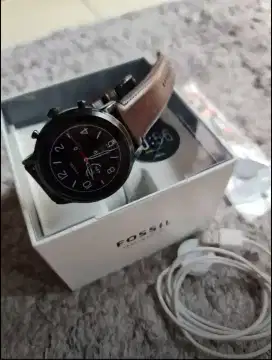 Smart Watch Jam Tangan FOSSIL Gen 5 Good Condition
