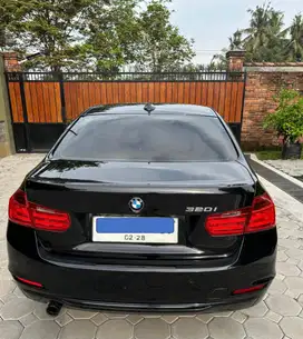 BMW 320i Sport 2013/2014