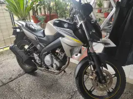Vixion 2014 gold metalic