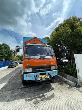 Dijual Fuso Tronton Wingbox 6x2