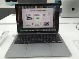 Macbook M1 13inc 8/256 Gb, cicilan pakai Indodana