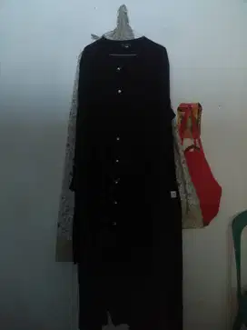 Gamis hitam wanita