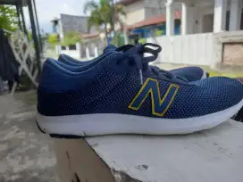 Sepatu New Balance