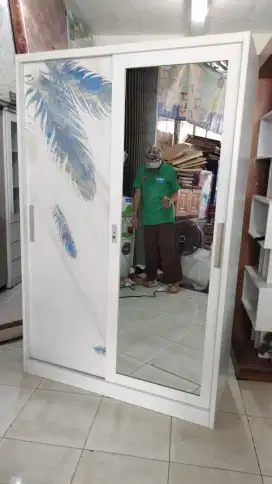 Lemari Besi Baju Pakaian Gantungan Rak