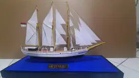 Dijual miniatur kri dewaruci