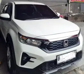 Honda WR-V E CVT Desember 2024 KM 800