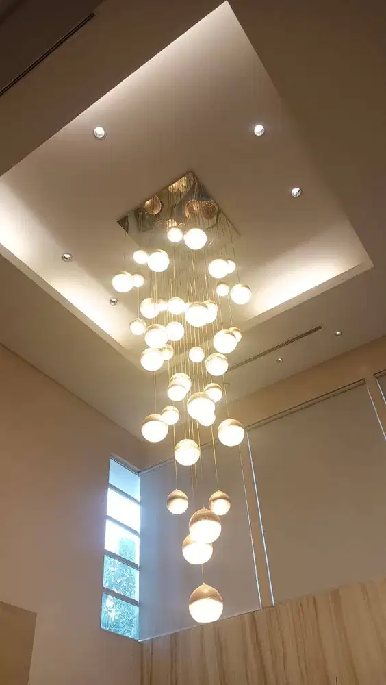 DI JUAL CEPAT/LAMPU GANTUNG MEWAH MADE IN SPANYOL