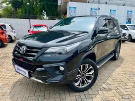 [OLXmobbi]Toyota Fortuner 2.4 4x2 VRZ TRD Solar-AT 2018 Hitam