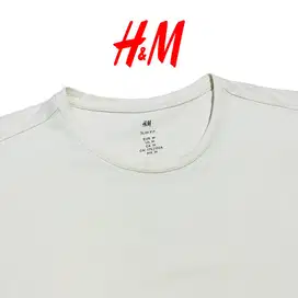 H&M, T-Shirt Slim Fit Lengan Pendek, Kaos Katun Polos Warna Telur Asin