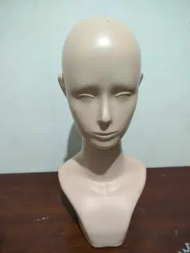 Model patung kepala