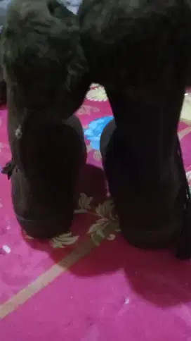 Sepatu warna coklat Anxiu