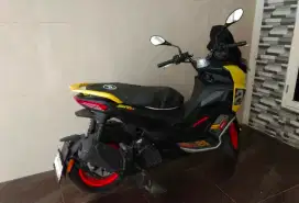 Motor Aprilia SR GT 200 second