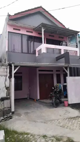 Disewakan Rumah 2 Lt 3 KT 65 m2