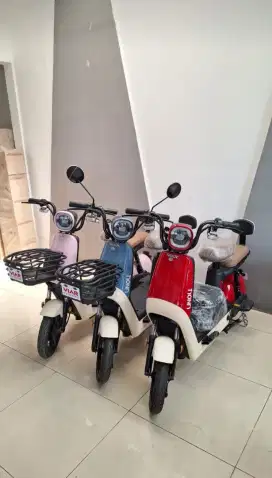 Sepeda listrik Viar uno4