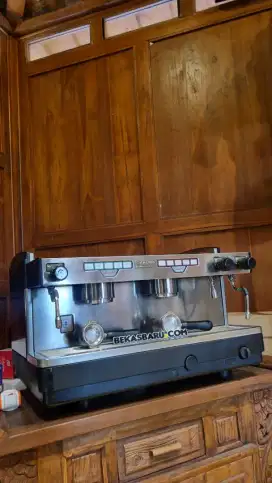 Mesin Espresso 2 Group Faema Pabrikan Italy