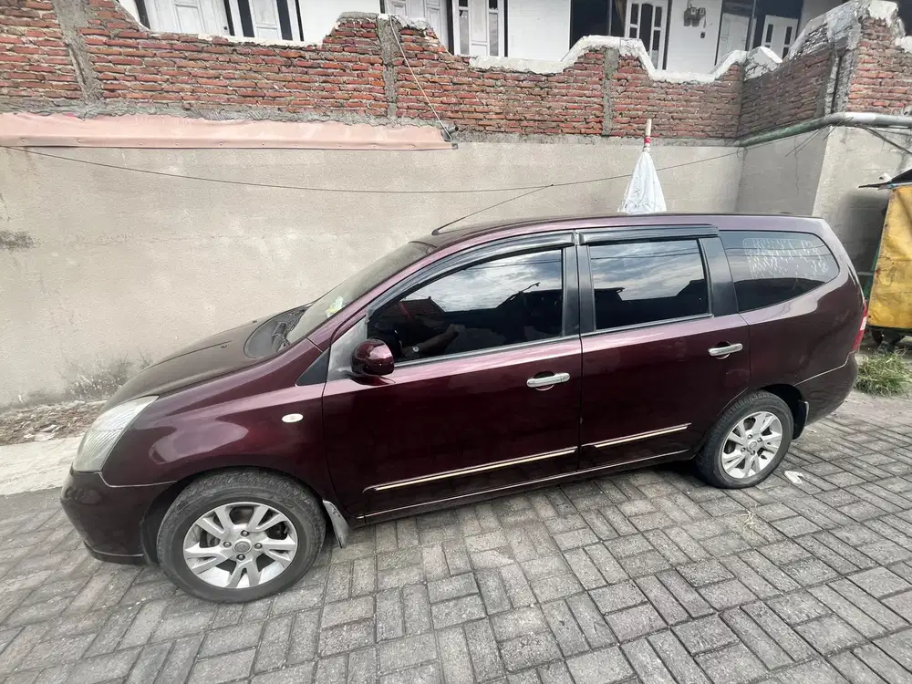 Nissan Grand livina 2011 Bensin