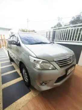 Toyota Innova G M/T 2.5 D 2012