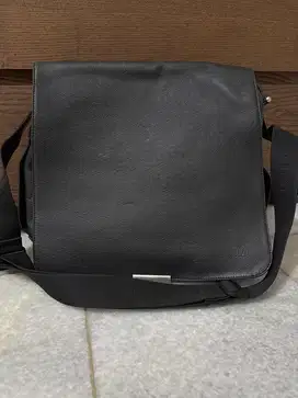 Preloved LV Viktor Taiga- Repriced