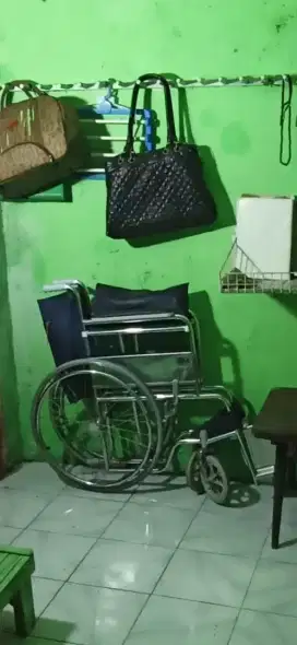 Kursi Roda Gea -Bekas Like New-