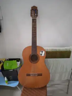 Gitar akustik yamaha C 315 layak pakai