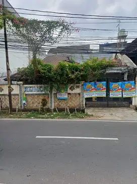 DIJUAL RUMAH HITUNG TANAH LOKASI STRATEGIS PINGGIR JALAN TOMANG JAKBAR