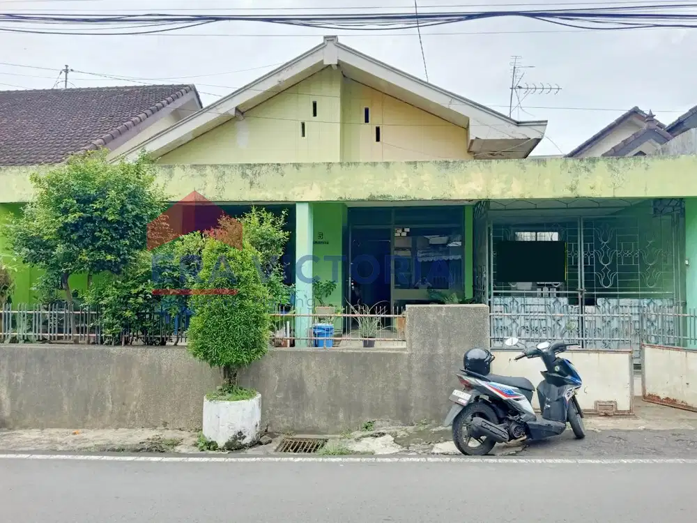 Rumah Jual Dekat Pasar Tawangmangu dan Pusat Kuliner Cocok untuk Kosan