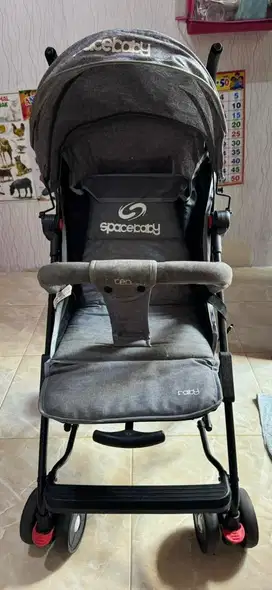 Dijual stoller merek BABY SPACE warna abu abu