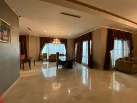 Apartemen Belleza Penthouse 4BR Furnished