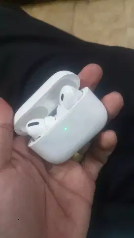 Airpod iphone apple second  minus