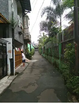 di sewakan Kos Kosan harga bersahabat dekat jl raya kebon jeruk Ber ac