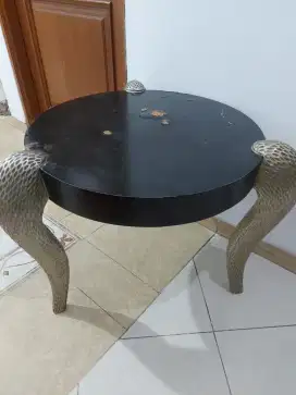 Meja Bulat estetik