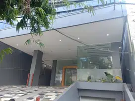 Dijual Gedung Kantor Brandnew Bagus dan Lokasi Strategis di Jakpus