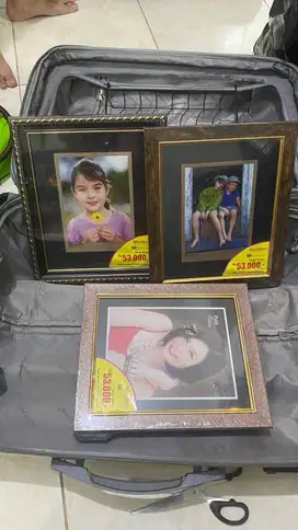 bingkai foto kayu 8R harga sudah termasuk 3 pcs