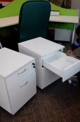 Service dan bongkar pasang lemari