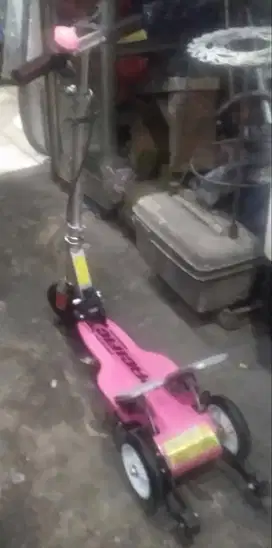 Scooter Like New Pink