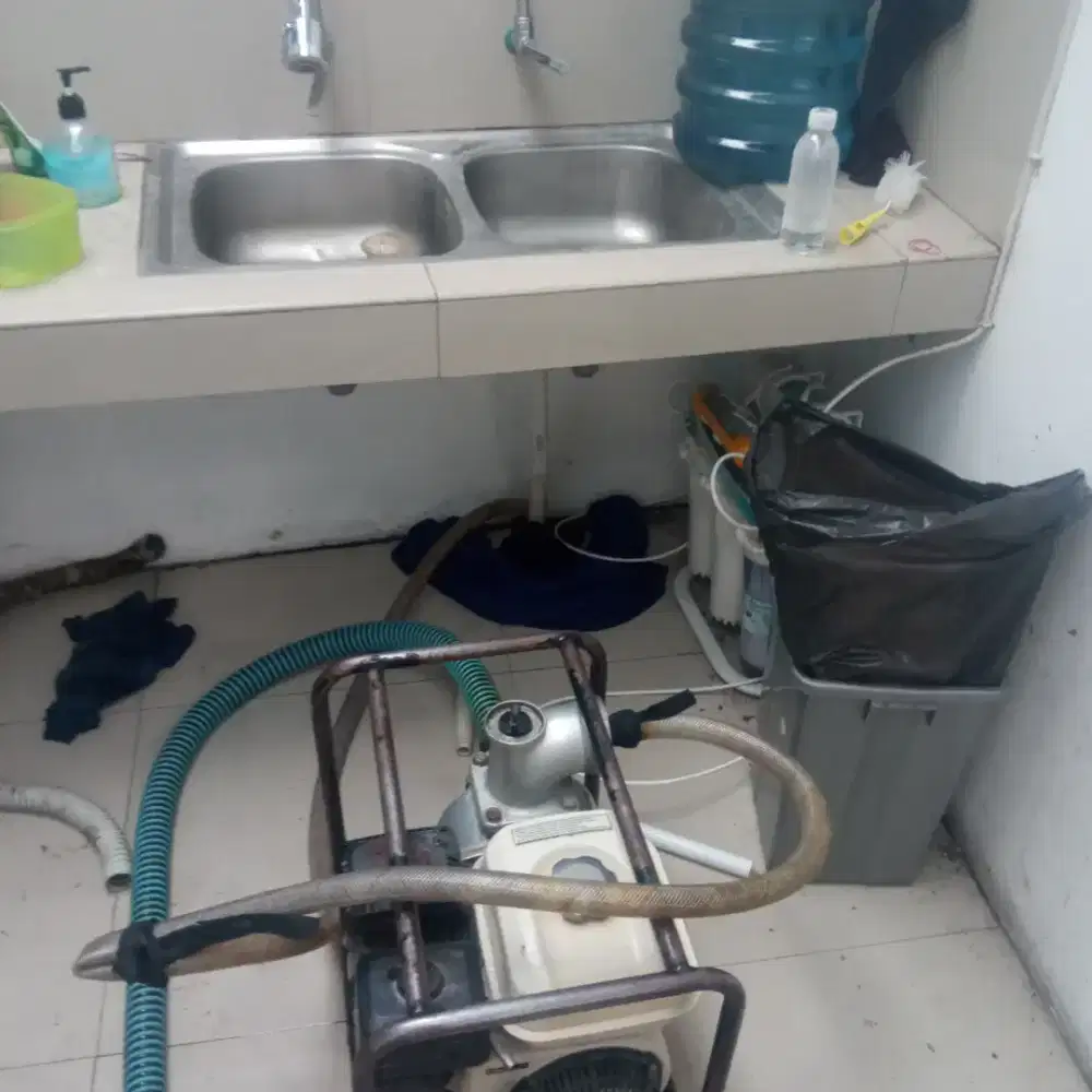 SEDOT WC PENUH SALURAN MAMPET SERVIS POMPA KURAS TANDON SUNTIK SUMUR
