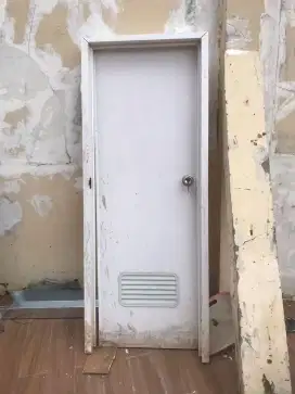 Pintu kamar mandi + kusen