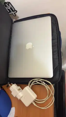 MACBOOK AIR 2015 13 INCH