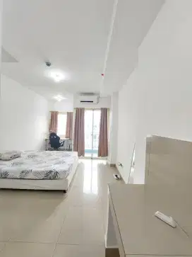 Disewakan terbaru studio Semi Furnish Apartement The Nest