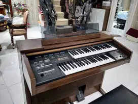 Organ Yamaha Electone ME-200F