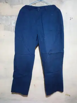 Celana Tremolo biru dongker size 33