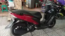 Yamaha Freego semkin didepan