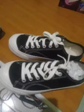 Jual rugi sepatu ventela