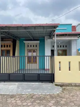 Langsung PEMILIK Dijual Rumah 1 lantai komplek lalang Greendland 2