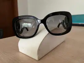 Kaca mata hitam prada ORI
