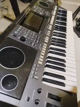Keyboard yamaha S770