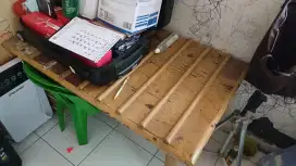 Meja kayu kuat kayu